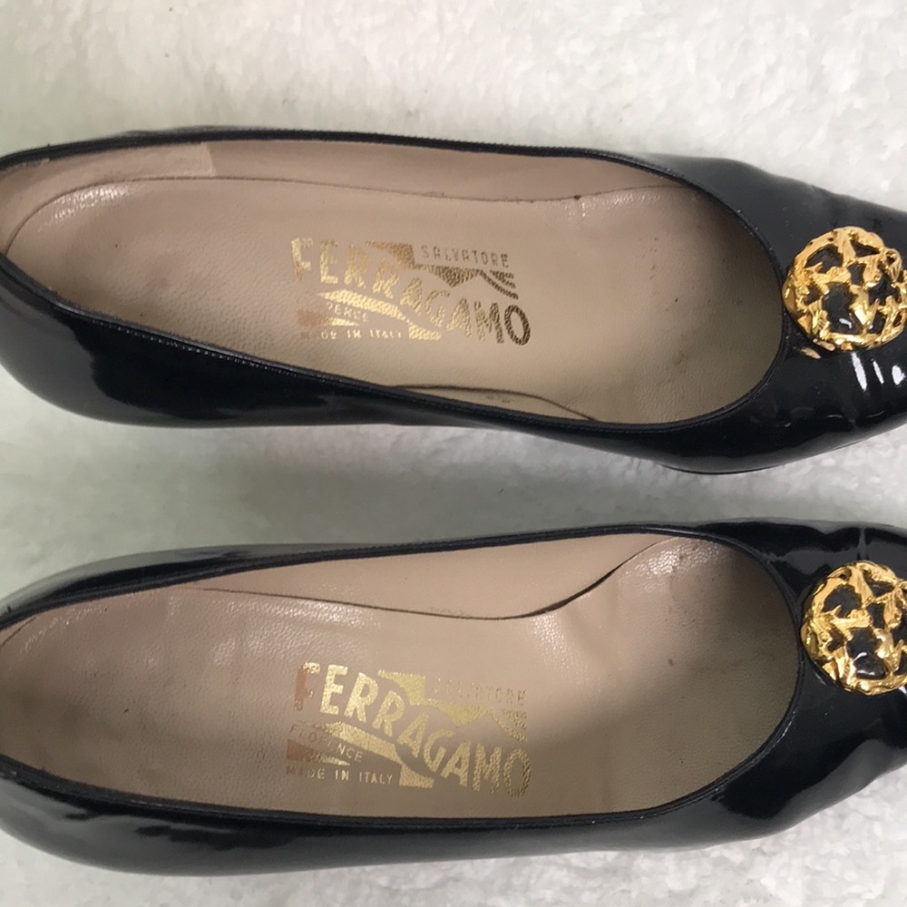 Salvatore Ferragamo Low Black Pumps - Picture 3 of 4